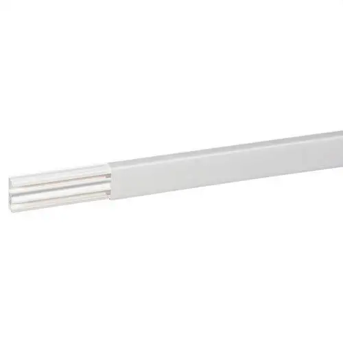 Kabelkanal 40x16mm mit 1 Trennwand DLPLUS mit der Referenz 030021 von der Marke LEGRAND