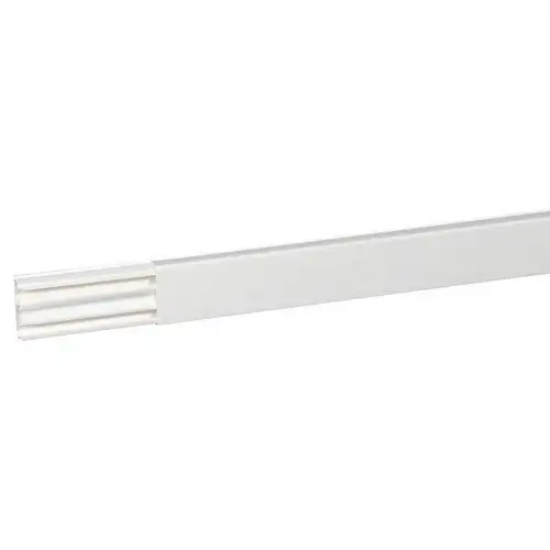 Kabelkanal 40x12,5mm mit 1 Trennwand DLPLUS mit der Referenz 030020 von der Marke LEGRAND