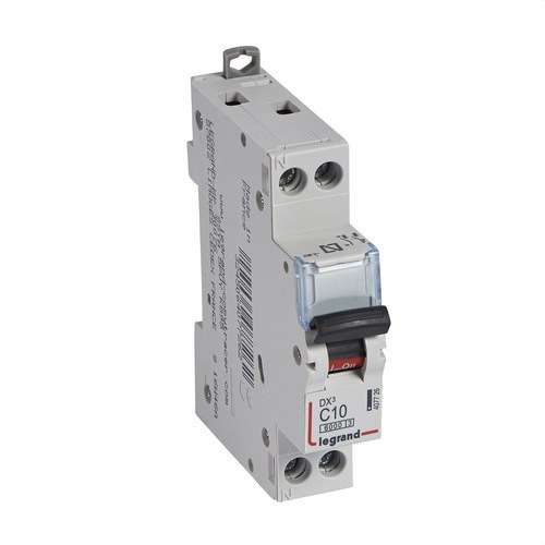 Leitungsschutzschalter DX3 1P+N 10A Charakteristik C 6/10kA mit der Referenz 407726 von der Marke LEGRAND