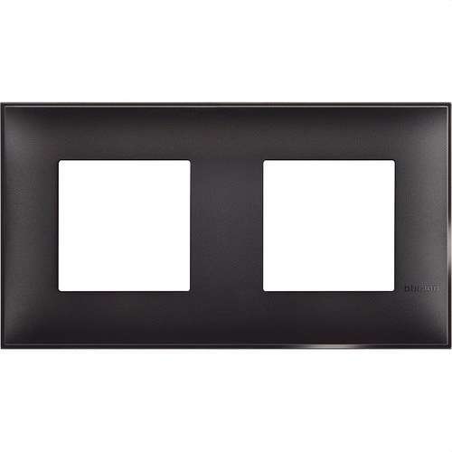 Zierrahmen für 2x2 Module Dark Classia mit der Referenz R4802M2BG von der Marke BTICINO