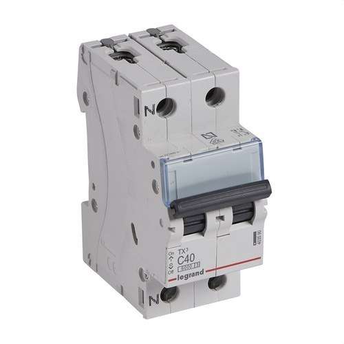 Leitungsschutzschalter TX3 P+N 40A Charakteristik C 6kA mit der Referenz 403590 von der Marke LEGRAND