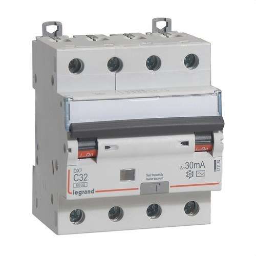 DX3 FI/LS-Schalter 4P 30mA C32 mit der Referenz 411189 von der Marke LEGRAND