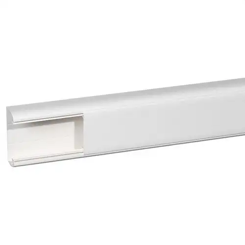Monoblock-DLP-Kanal 35x80 mit 65mm weißer Abdeckung - 2 Meter Kanal mit der Referenz 010461 von der Marke LEGRAND