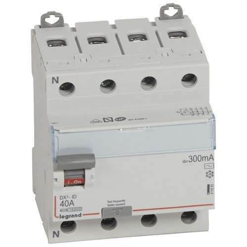 DX3 FI-Schutzschalter 4P 40A 300mA Klasse AC mit der Referenz 411665 von der Marke LEGRAND