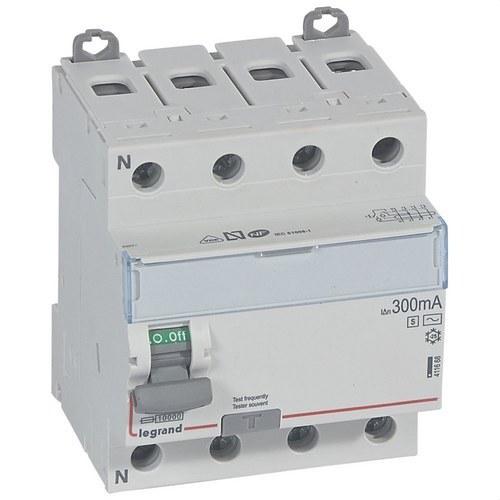 Differentielschalter DX³ 4P 400V 40A Kurve AC 300mA 4 Module mit der Referenz 411668 von der Marke LEGRAND