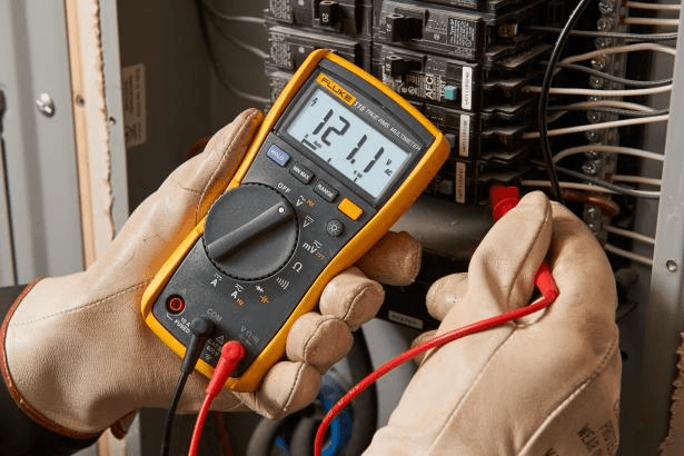 Digital-Multimeter Fluke 115 mit der Referenz 2583583 von der Marke FLUKE