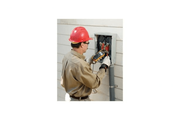 Digitalmultimeter Fluke 113 mit der Referenz 3088053 von der Marke FLUKE