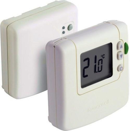 Digitalthermostat Honeywell DT92 + Empfänger BDR91 mit der Referenz DT92A1004 von der Marke RESIDEO
