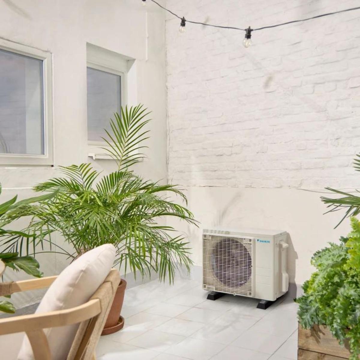 Klimaanlage mit WLAN Daikin Sensira TXF35F 3,5 kW 12000 BTU mit der Referenz TXF35F von der Marke DAIKIN