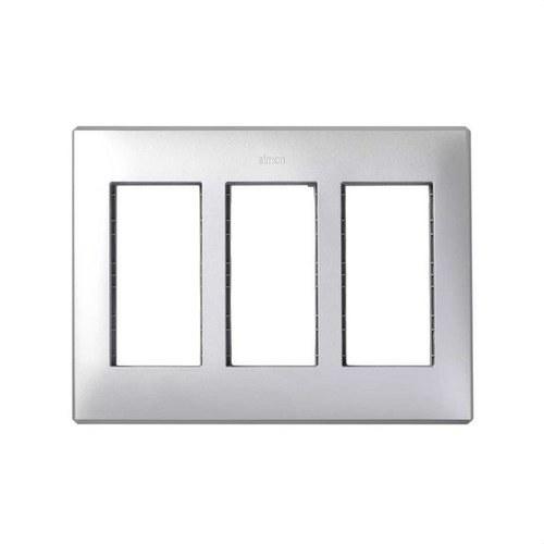 Einbaurahmen und Gestell für 3 doppelte Elemente Aluminium Simon 500 Cima mit der Referenz 51010103-033 von der Marke SIMON
